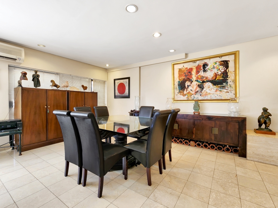 4 Bedroom Property for Sale in Sea Point Western Cape